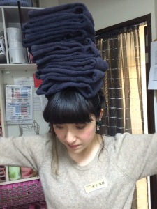 イクシェルっていう美容室の裏側。第3話【腕立て伏せができず鼻を打つ女】＠大阪＠豊中