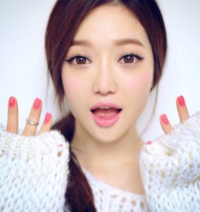 >お顔の印象を自在に操る♡チークの選び方&入れ方をマスターしよう!【キュレーション記事】