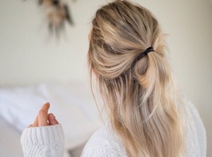 くるりんぱの次はコレ！簡単なのにこなれ感が出せるタルん結びを覚えよう！【キュレーション記事】