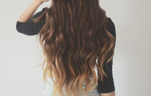 冬=暗髪を覆す。ぼやかしたグラデーションで差をつける"オンブレヘア"を取り入れて【キュレーション記事】