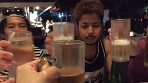 2日目の夜はビーチサイドディナーとはっちゃけの続き。