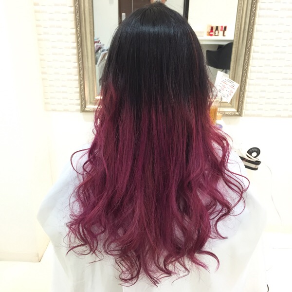 カラーバターを使ったピンクパープルのグラデーションカラー ゆみかさん の髪 大阪