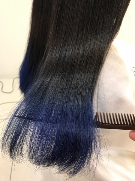 毛先を青くしたい方へ 段階的ブリーチで作るブルーカラーvol 2 かなこさん の髪