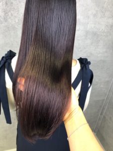 アマトラカラーで保湿しながら艶ピカカラー